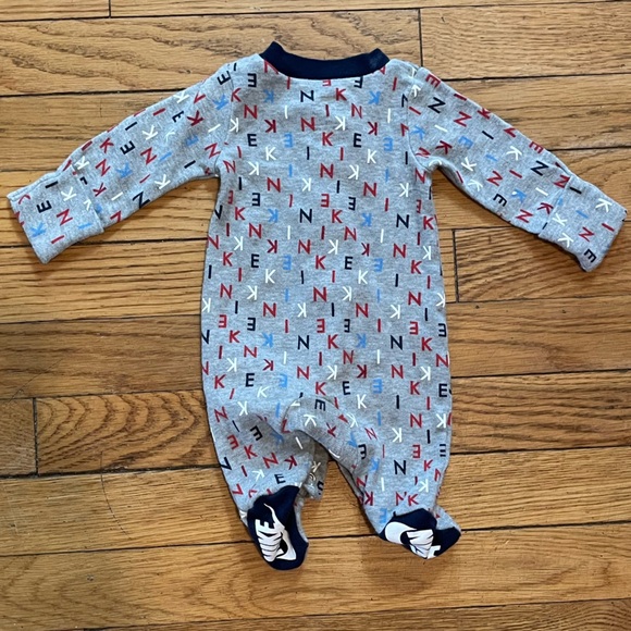 Nike Newborn Sleeper - Picture 5 of 5